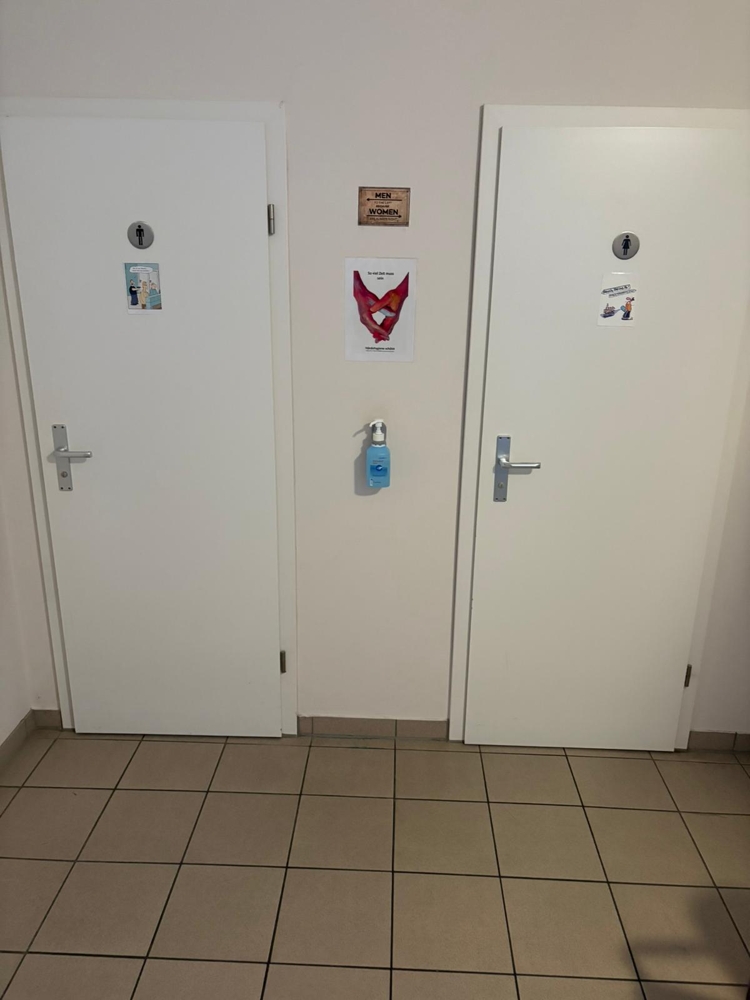 * Praxis/Bürofläche in Häcklingen * - Sanitärbereich