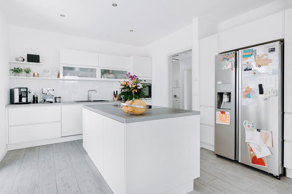 Einzigartiges Architektenhaus für Ihre Familie in Brietlingen - Küche