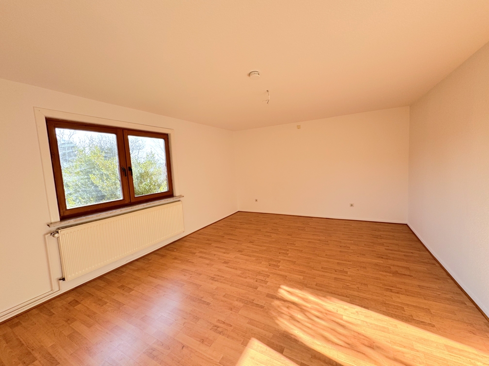 Zweifamilienhaus auf großem Grundstück in Dahlenburg-Lemgrabe! - Zimmerbeispiel