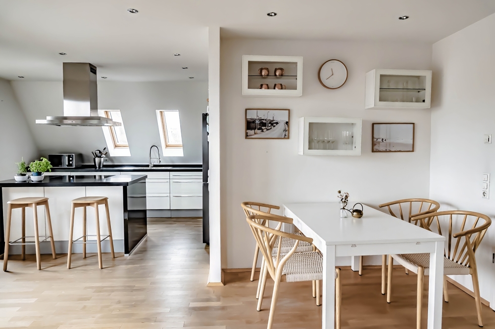 Edle Maisonette-Wohnung mit tollen Aussichten - Küche und Essbereich