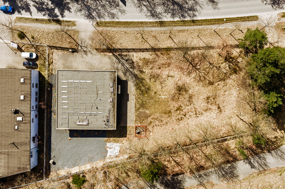 * Hallenfläche im Lüneburger Hafen * - DJI_20260401115837_0022_D