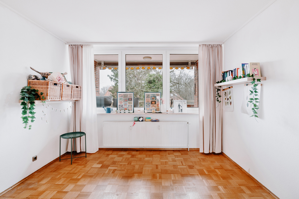 Ruhige 3-Zimmer-Wohnung Nähe Kloster Lüne - Arbeitszimmer