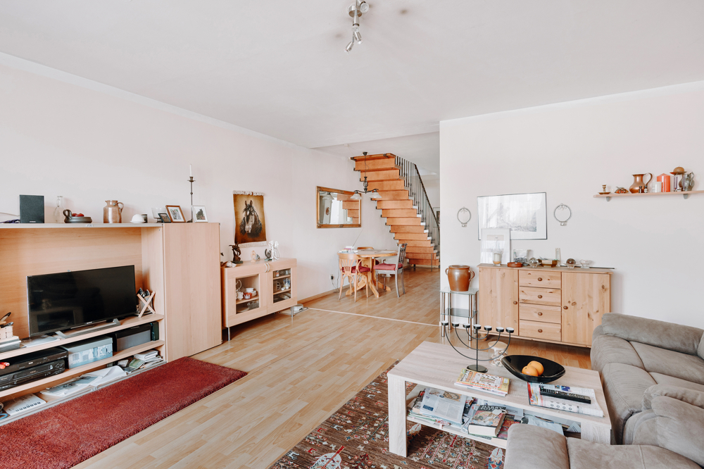 Charmantes Reihenmittelhaus mit sonnigem Garten - Wohn- und Essbereich