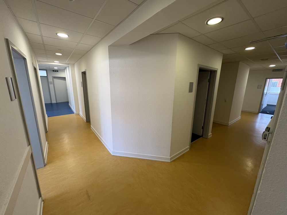 * Barrierefreie Praxis/Bürofläche in Winsener Innenstadt * - IMG_1285