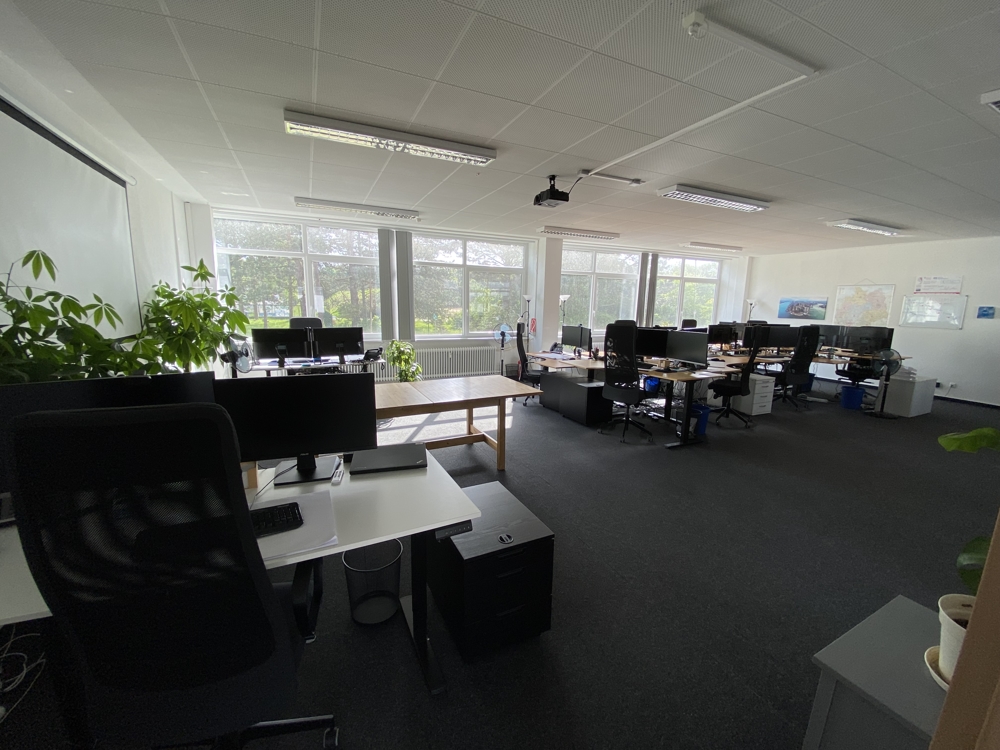 * Bürofläche in ruhiger Lage * - Bürofläche