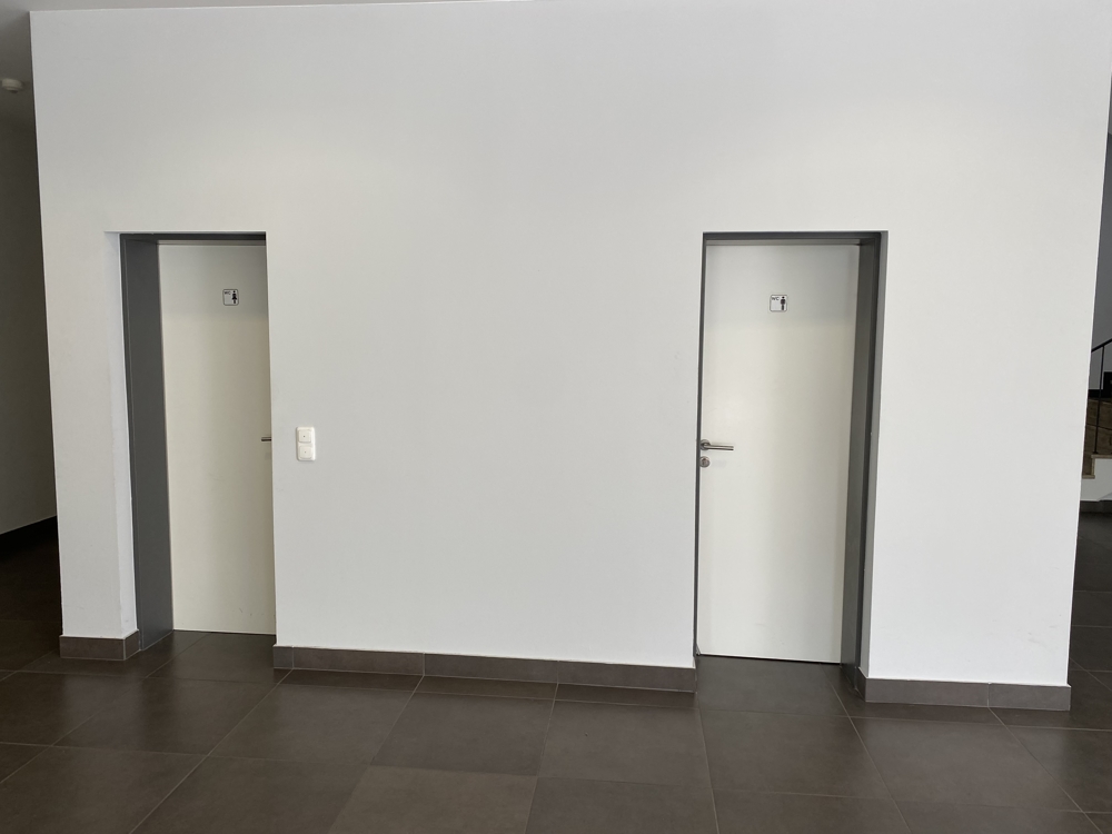 * Bürofläche in ruhiger Lage * - Sanitär