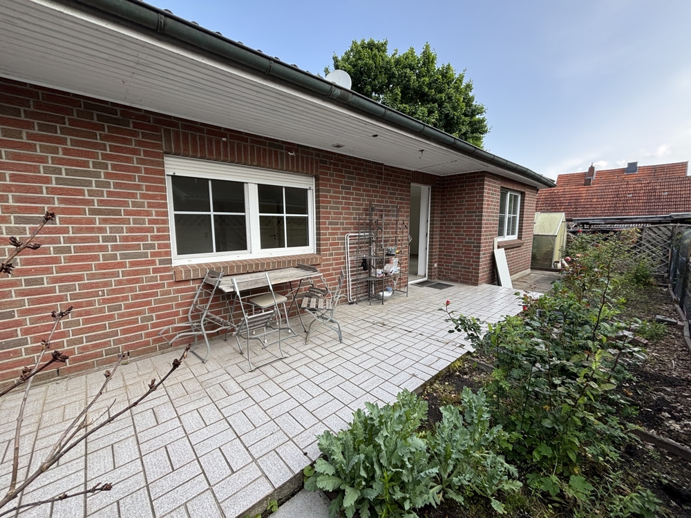Kleines Einfamilienhaus - Terrasse