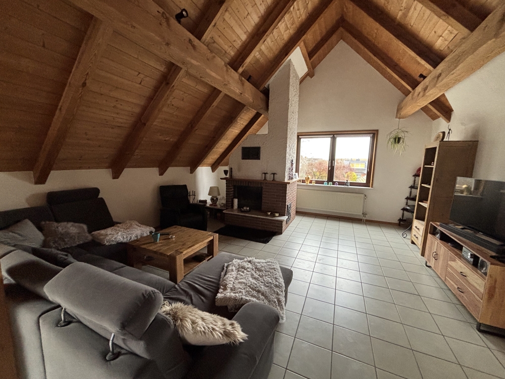 Renditestarkes Wohn- & Geschäftshaus in guter Lage von Lüneburg - Wohnung OG