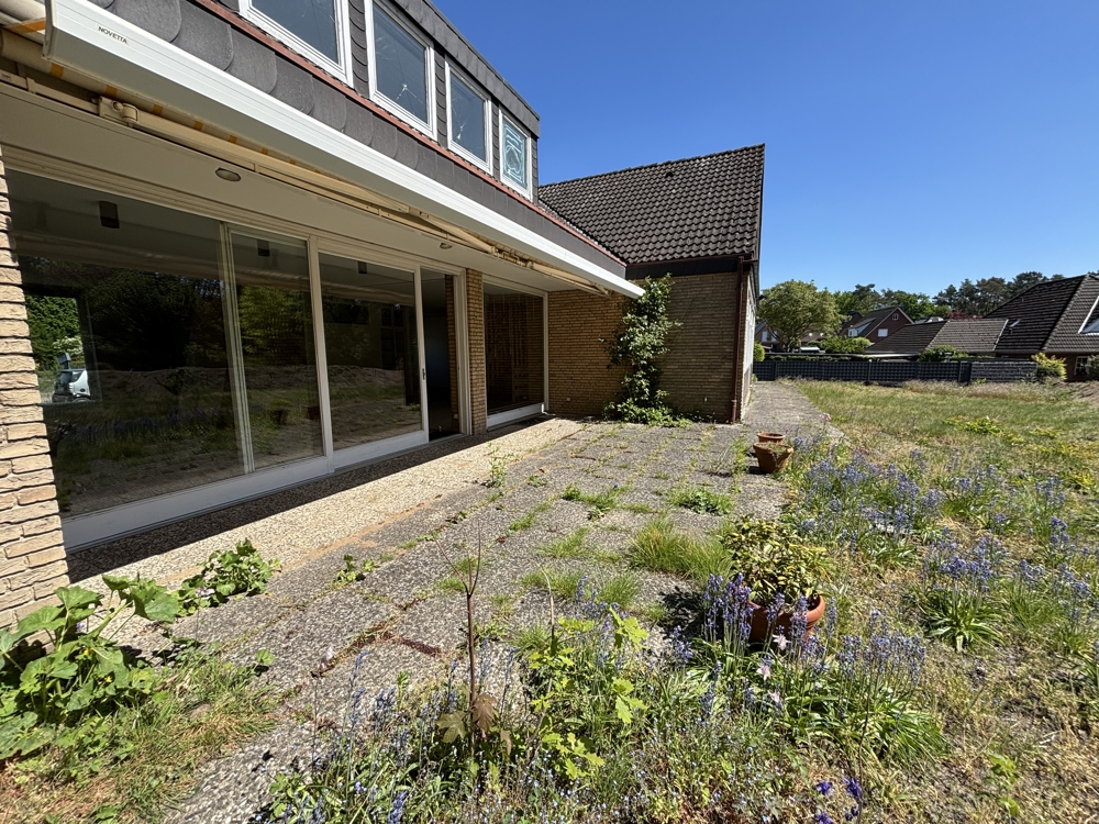 Großes Einfamilienhaus - Terrasse