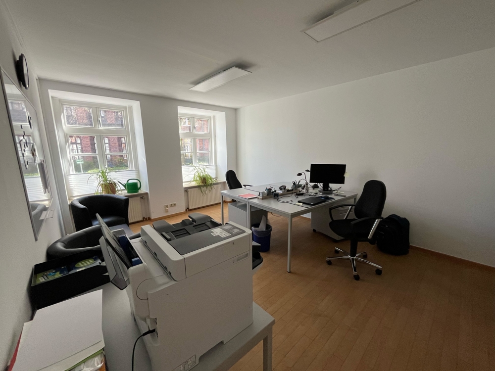 * Ihr Büro in guter Lauflage von Lüneburg * - Büro