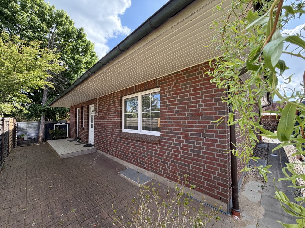 Bungalow mit Vollkeller und ausgebautem Dachboden - Hausansicht