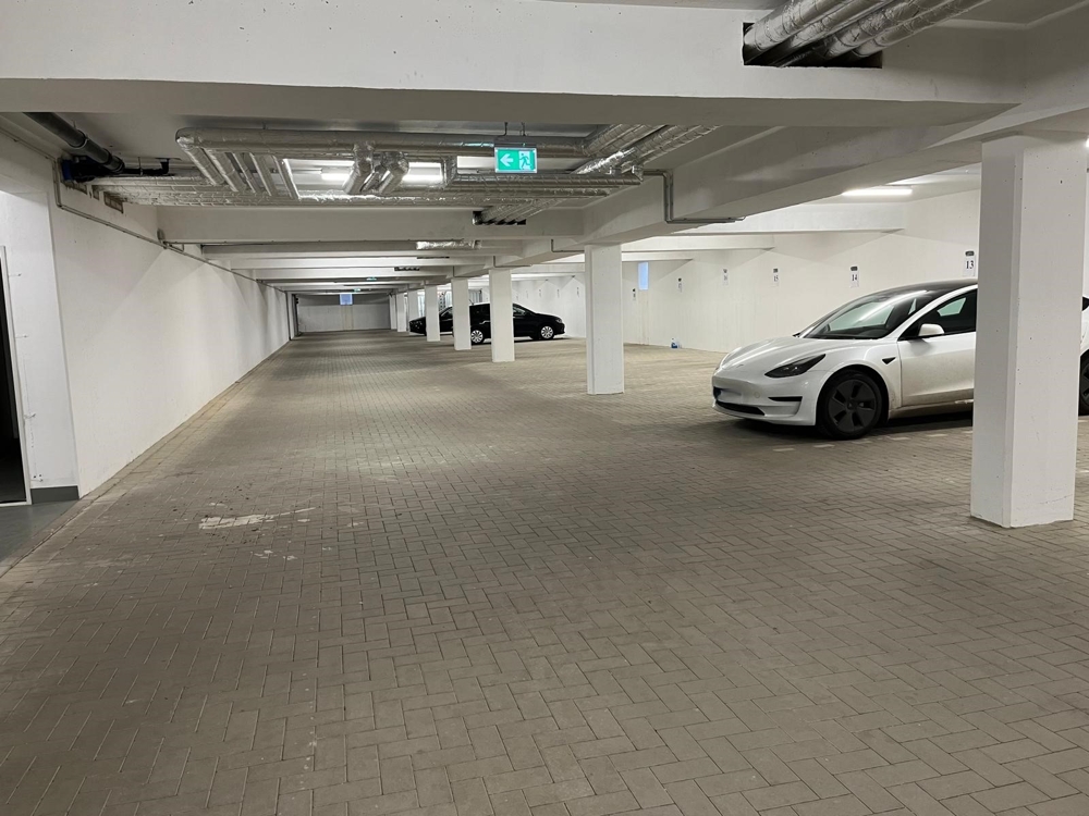 * TG-Stellplatz im Hanseviertel * - Tiefgarage