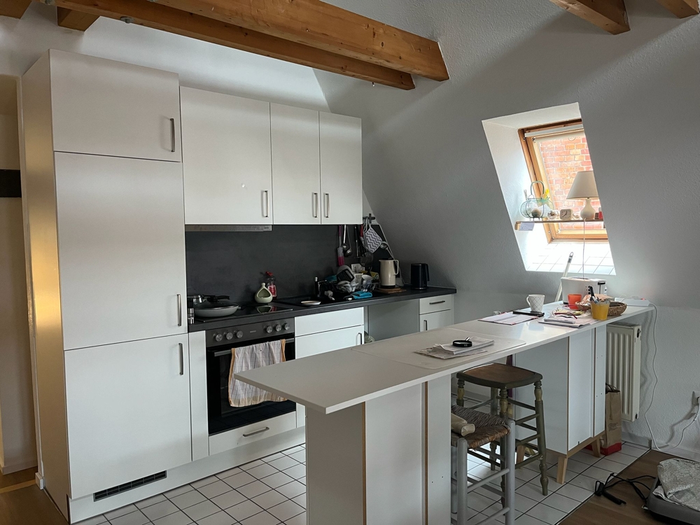 Tolle Altbauwohnung in der City - Einbauküche