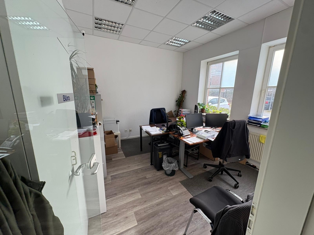 * Büro- oder Praxisfläche am St. Lambertiplatz * - 11