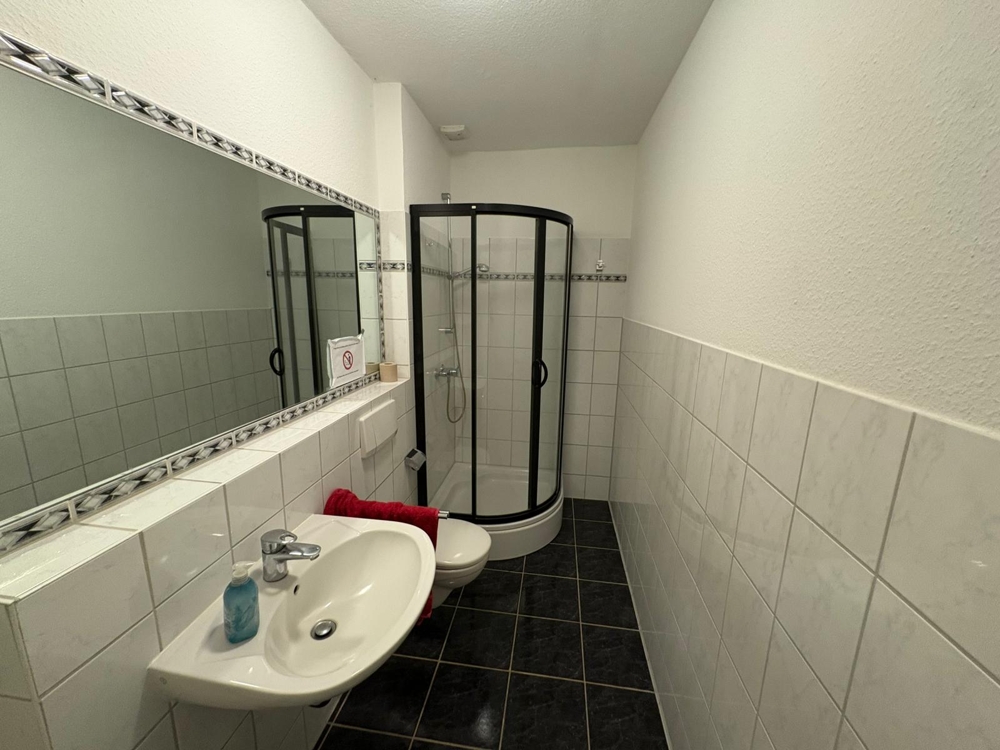 * Bürofläche mit viel Tageslicht in der Stadtkoppel * - Sanitär 1